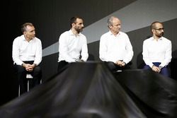 Die leitenden Angestellten des Renault F1 Teams