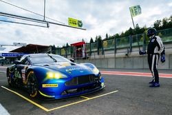 #90 TF Sport, Aston Martin V8 Vantage: Salih Yoluc, Euan Hankey, Nicki Thiim