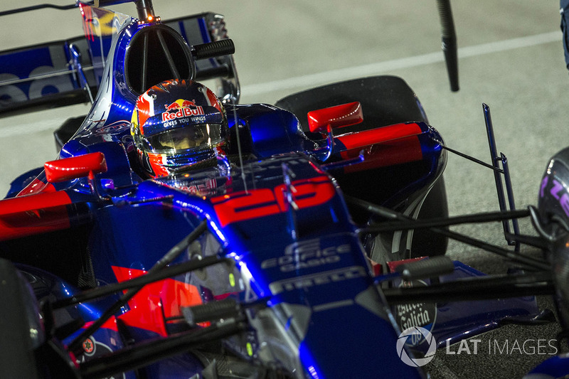 Entretanto, o russo entrou em má fase e foi substituído por Gasly no GP da Malásia