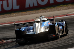 #36 Signatech Alpine A470 Gibson: Andre Negrao, Gustavo Menezes, Nicolas Lapierre