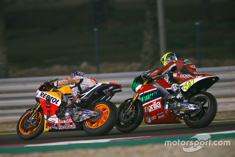 Dani Pedrosa, Repsol Honda Team; Aleix Espargaro, Aprilia Racing Team Gresini