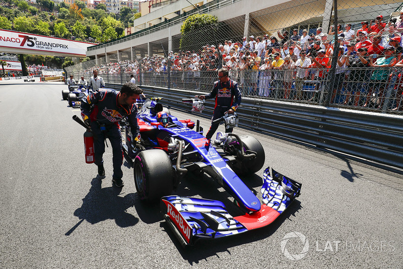 Carlos Sainz Jr., Scuderia Toro Rosso STR12