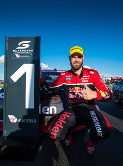 Race winner Shane van Gisbergen, Triple Eight Race Engineering Holden
