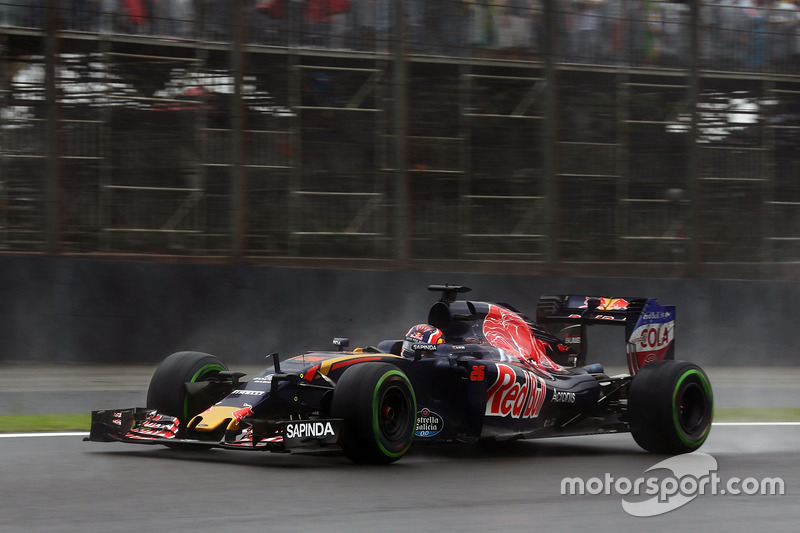2016 год. За рулем болида Toro Rosso STR11 по ходу гонки