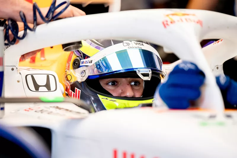 Isack Hadjar, Racing Bulls, lors du test Pirelli de Barcelone