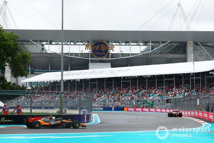 Lando Norris, McLaren, Oscar Piastri