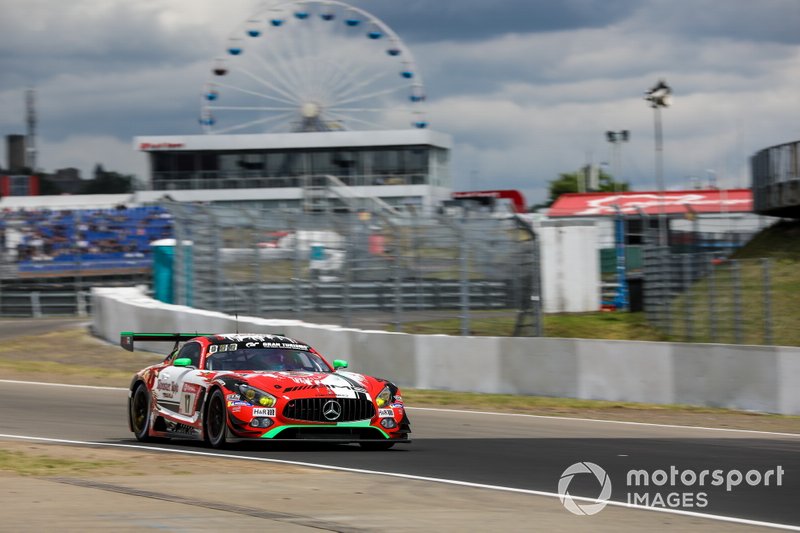 #17 Mercedes-AMG GT3, GetSpeed Performance Sponsor: Rooster Rojo J2Racing: John Shoffner, Janine Hill, Fabian Schiller, Markus Palttala