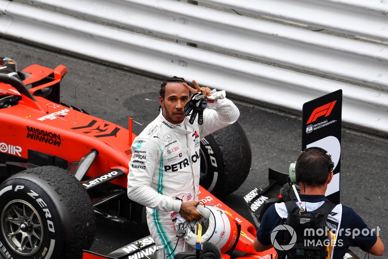 Lewis Hamilton, Mercedes AMG F1, 1st position, in Parc Ferme