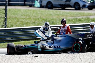 Valtteri Bottas, Mercedes AMG W10 na crash