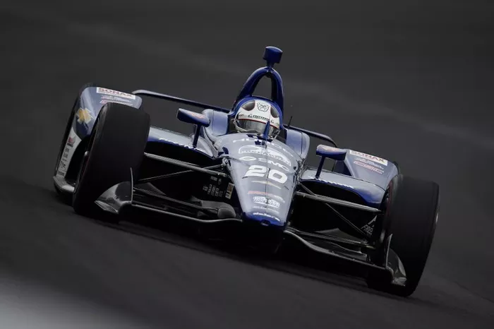 2º: #20 Ed Carpenter, Preferred Freezer Services, Ed Carpenter Racing Chevrolet: 	229.889 mph