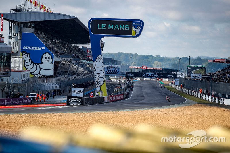 Atmosphere at Le Mans track