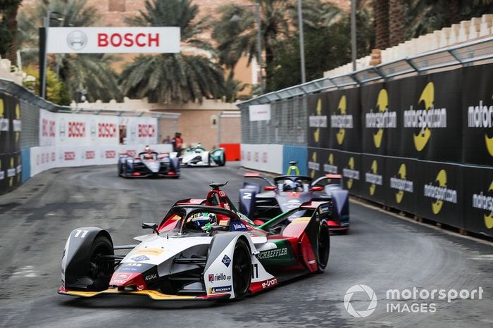 Lucas Di Grassi, Audi Sport ABT Schaeffler, Audi e-tron FE05 Sam Bird, Envision Virgin Racing, Audi e-tron FE05 