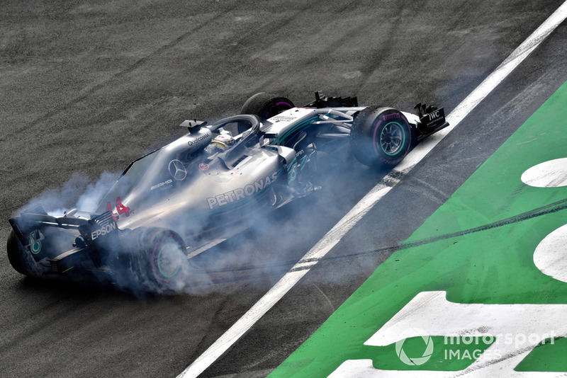 Lewis Hamilton, Mercedes-AMG F1 W09 EQ Power+ merayakan gelar