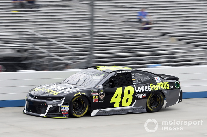 13. Jimmie Johnson, Hendrick Motorsports, Chevrolet Camaro Lowe's for Pros