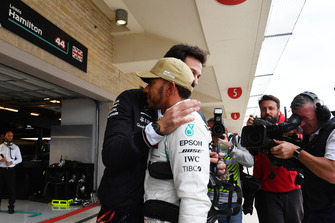 Lewis Hamilton, Mercedes AMG F1 and Toto Wolff, Mercedes AMG F1 Director of Motorsport celebrate Pole Position