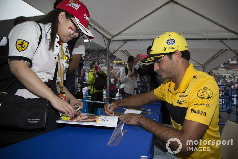 Carlos Sainz Jr., Renault Sport F1 Team