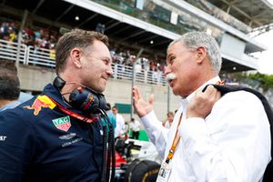 Christian Horner, Team Principal, Red Bull Racing, con Chase Carey, Chairman, Formula Uno