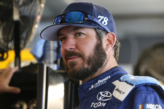 Martin Truex Jr., Furniture Row Racing, Toyota Camry Auto-Owners Insurance