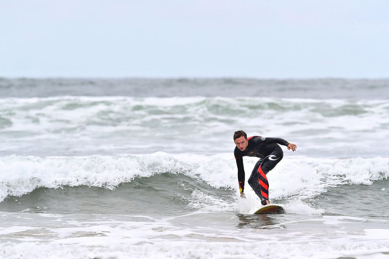 Pierre Gasly, Red Bull Racing, va a fare surf