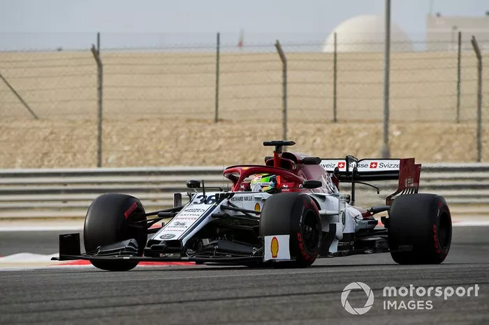 Antonio Giovinazzi, Alfa Romeo Racing C38 