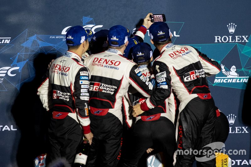 Podium: #8 Toyota Gazoo Racing Toyota TS050: Fernando Alonso, #7 Toyota Gazoo Racing Toyota TS050: Mike Conway, Kamui Kobayashi, Jose Maria Lopez