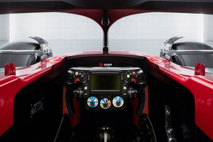 Alfa Romeo C43, cockpit