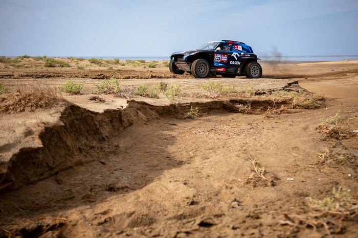 #203 X-Raid Mini JCW Team Mini: Jakub Przygonski, Armand Monleon