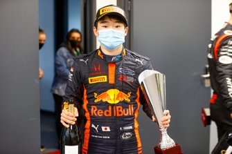 Yuki Tsunoda, Carlin, 1st position