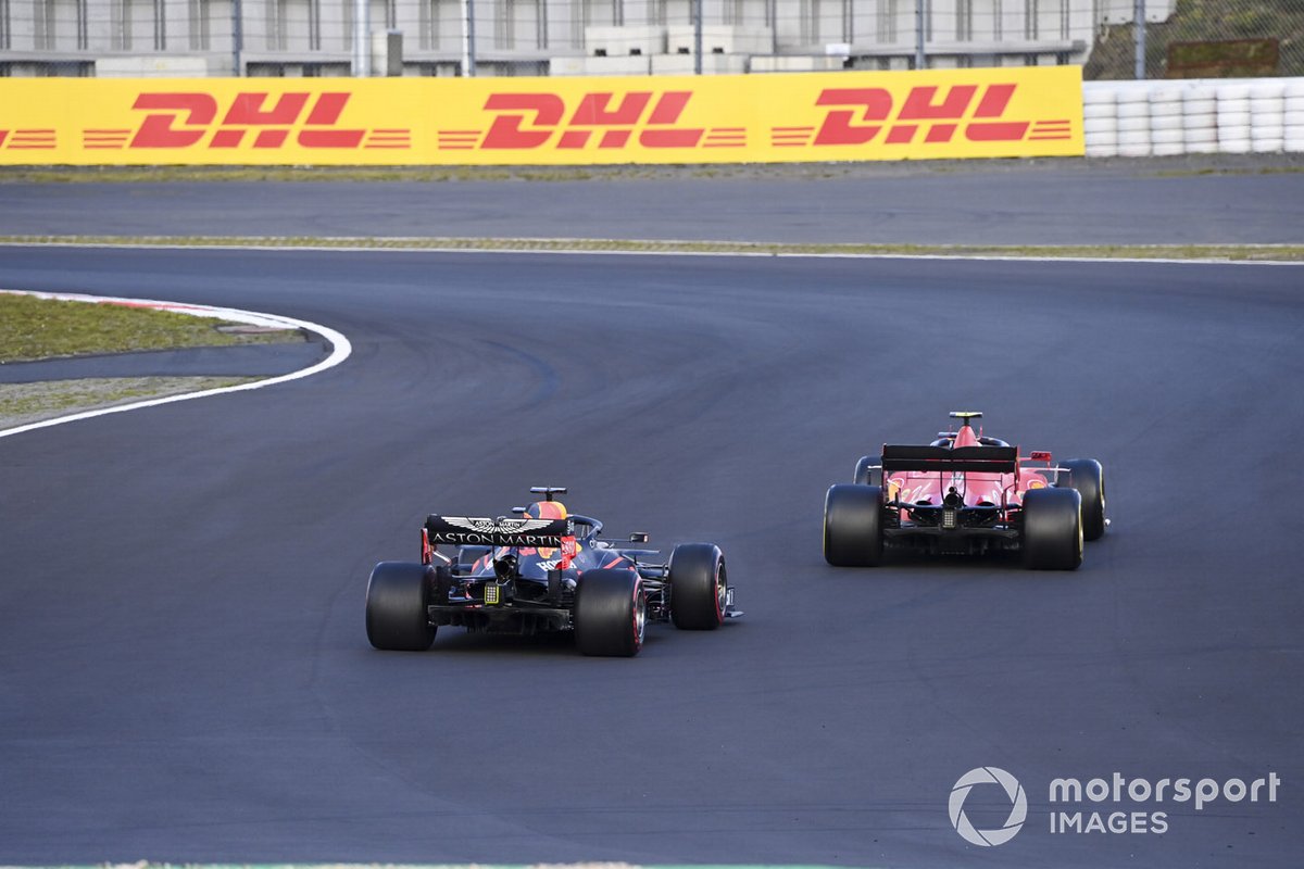 Charles Leclerc, Ferrari SF1000 e Max Verstappen, Red Bull Racing RB16