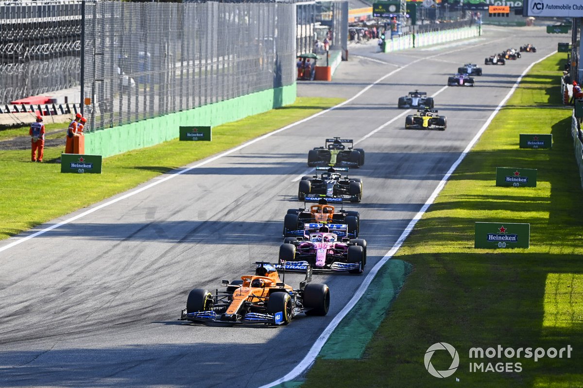 Carlos Sainz Jr., McLaren MCL35, Lance Stroll, Racing Point RP20, Lando Norris, McLaren MCL35