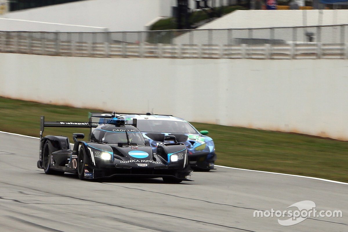 #10 Konica Minolta Cadillac DPi-V.R. Cadillac DPi, DPi: Renger Van Der Zande, Ryan Briscoe, Scott Dixon