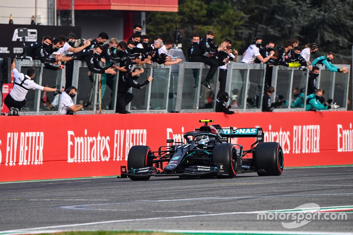 Segundo lugar Valtteri Bottas, Mercedes F1 W11