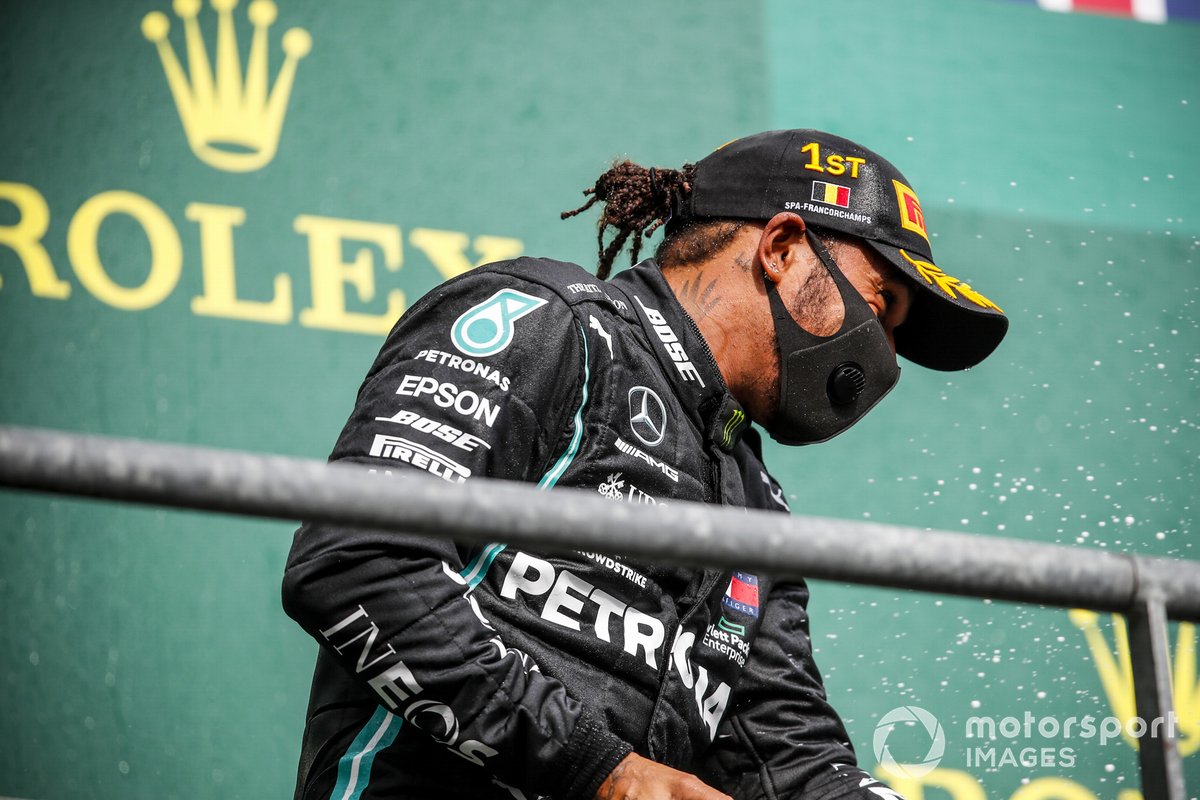 Race Winner Lewis Hamilton, Mercedes-AMG F1 celebrates on the podium with the champagne