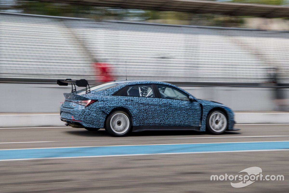 Hyundai Elantra N TCR