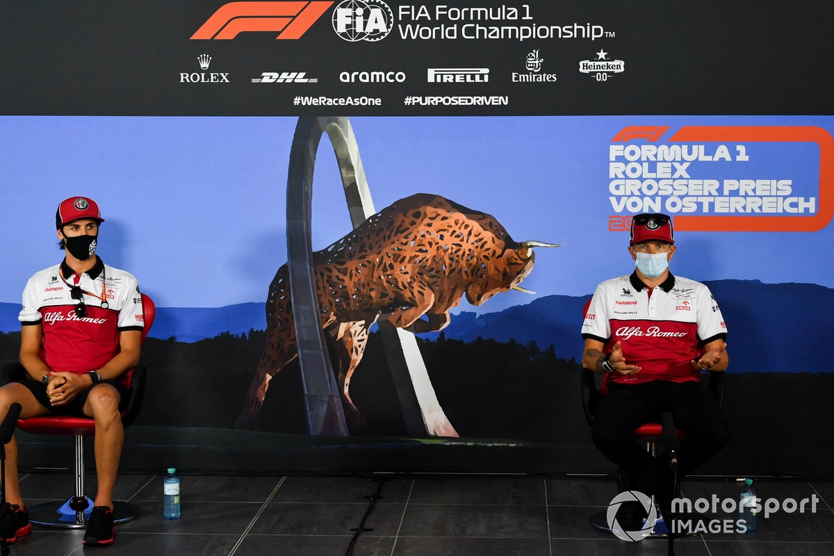 Antonio Giovinazzi, Alfa Romeo e Kimi Raikkonen, Alfa Romeo durante la conferenza stampa
