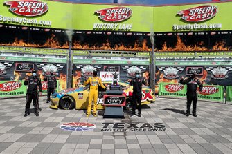 Kyle Busch, Joe Gibbs Racing, Toyota