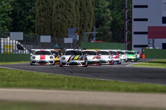 Azione in pista, Porsche Esports Carrera Cup Italia Prologo 2020