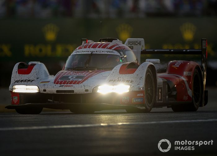 #6 Porsche Penske Motorsport Porsche 963: Mathieu Jaminet, Matt Campbell, Kevin Estre