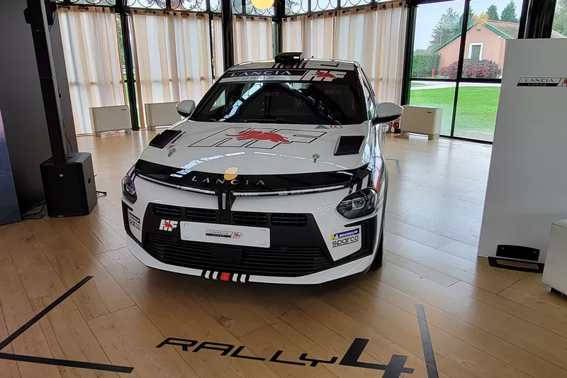 Lancia Ypsilon Rally4 HF