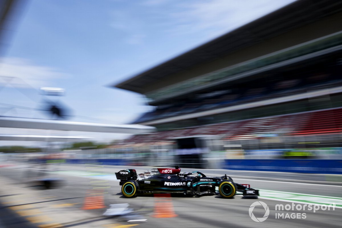 Lewis Hamilton, Mercedes W12