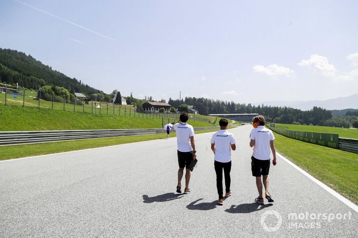 Lando Norris, McLaren, recorre la pista