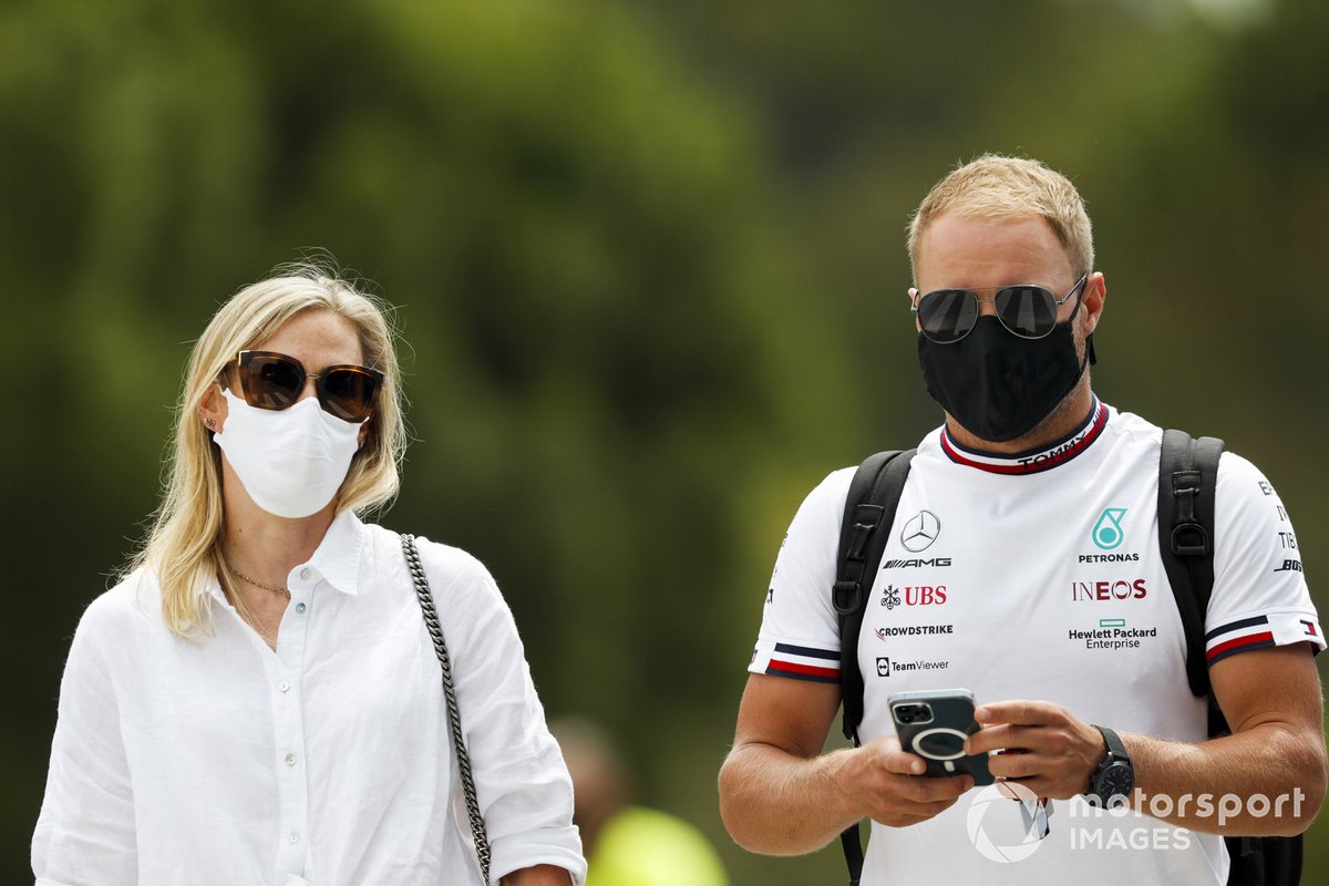Tiffany Cromwell y Valtteri Bottas, Mercedes