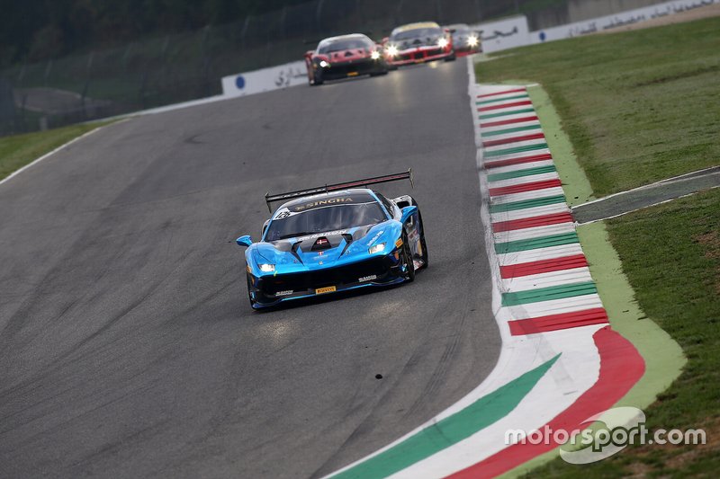 #126 Ferrari 488 Challenge, Forza Racing: Henrik Kamstrup