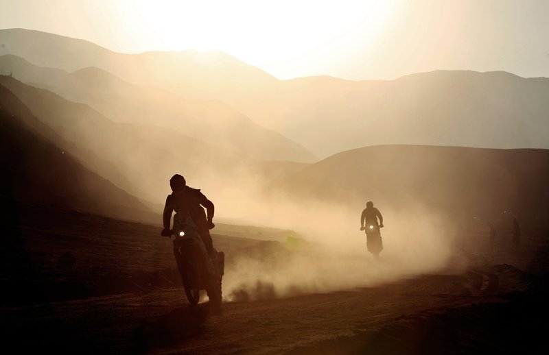 Motos