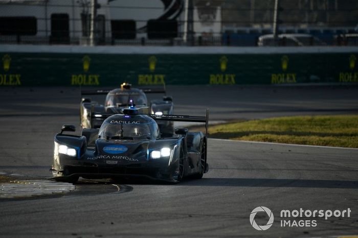 #10 Wayne Taylor Racing Cadillac DPi-V.R. Cadillac DPi, DPi: Renger Van Der Zande, Ryan Briscoe, Scott Dixon, Kamui Kobayashi