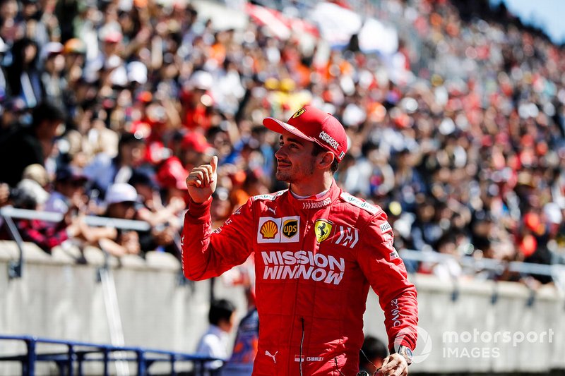 Charles Leclerc, Ferrari, durante la drivers parade