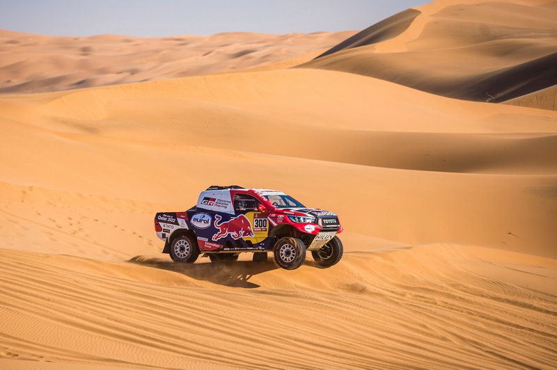 #300 Toyota Gazoo Racing: Nasser Al-Attiyah, Matthieu Baumel