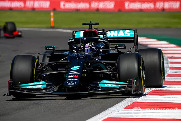 Lewis Hamilton, Mercedes W12