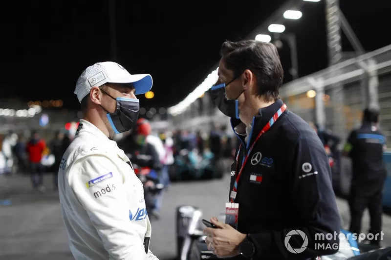 Stoffel Vandoorne, Mercedes-Benz EQ , Ian James, Team Principal, Mercedes-Benz EQ