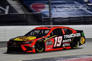 Martin Truex Jr., Joe Gibbs Racing, Toyota Camry Bass Pro